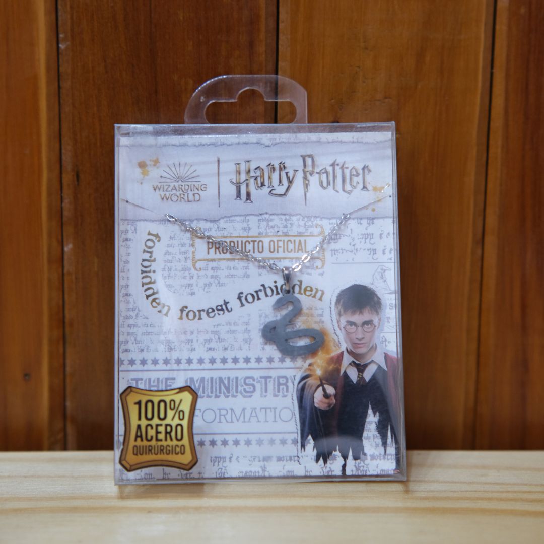 Collar Slytherin acero quirúrgico