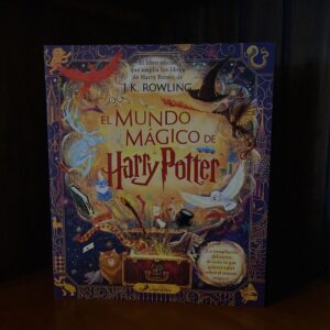 Libro Mundo Mágico de Harry Potter